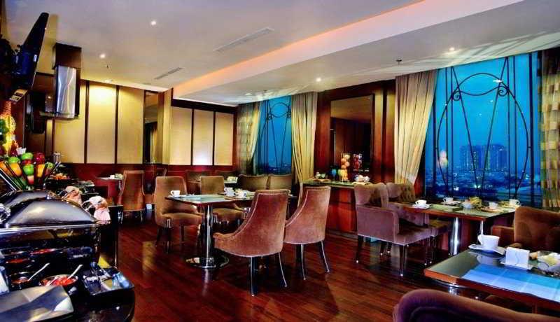 Grand Hall & Medan