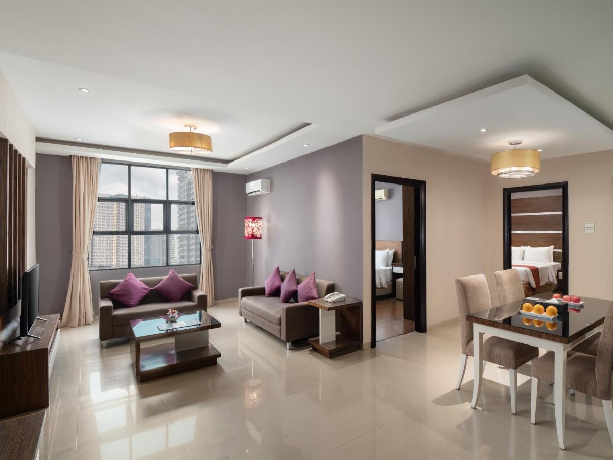 Grand Hall & Medan